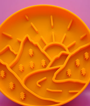 Sunny lick mat (orange)
